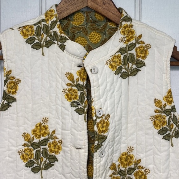 Quilted Floral Reversible Vest Boho
Handmade Free People Inspired Festival - Picture 2 of 9